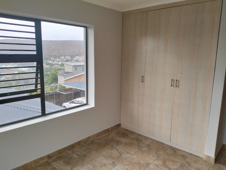 To Let 5 Bedroom Property for Rent in Island View Western Cape
